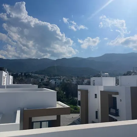 Vilă Huzur Ve Konforun Bulustugu Kyrenia (Northern Cyprus)